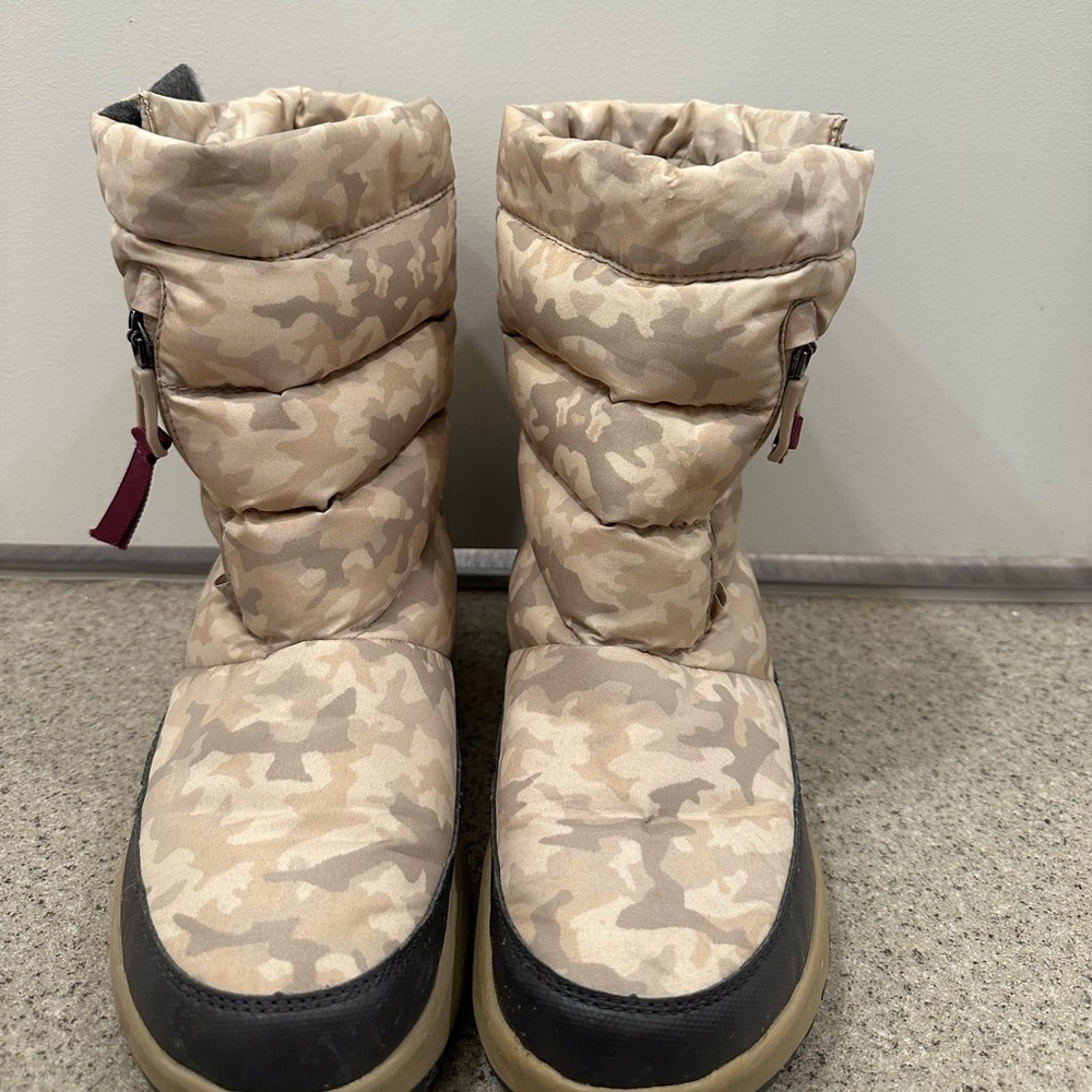 columbia snow boots women size 8